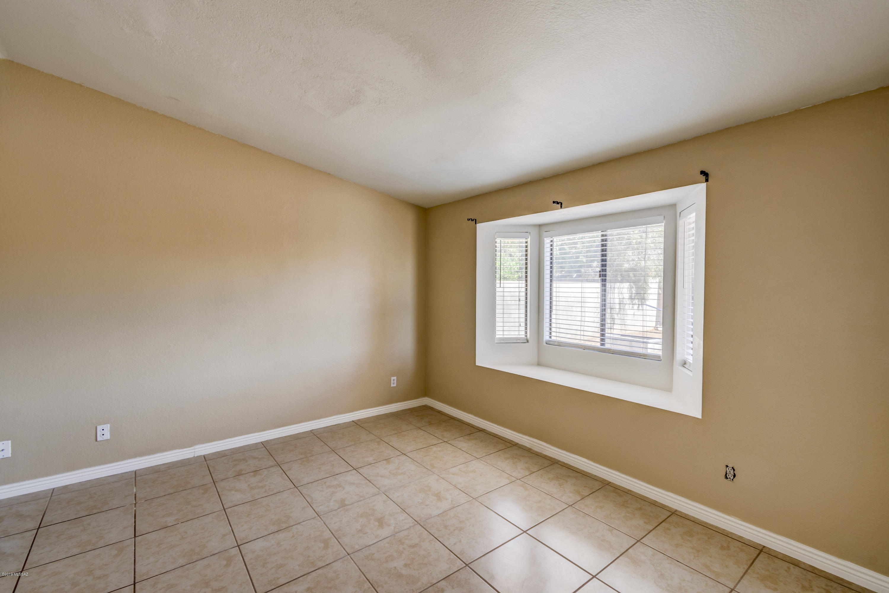 2649 West Flamebrook Road Tucson, AZ 85741 - Photo 9 of 20 Gallery Image 9