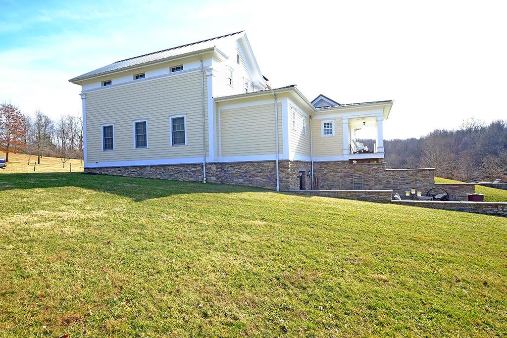 9765 East Prospect Road Hillsboro, OH 45133 - Photo 3 of 65