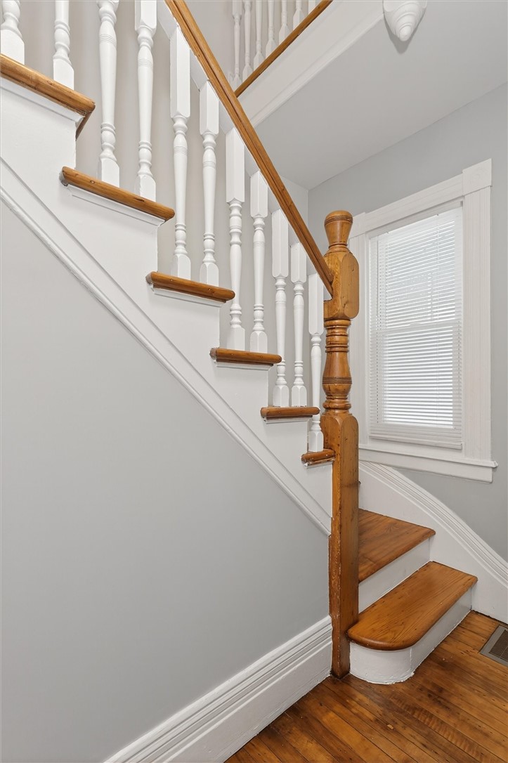 79 Ave B Rochester, NY 14621 - Photo 25 of 42