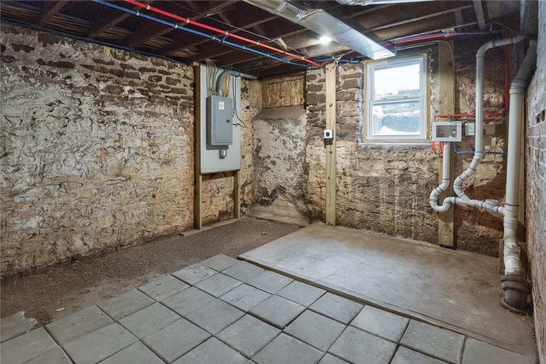 79 Ave B Rochester, NY 14621 - Photo 41 of 42