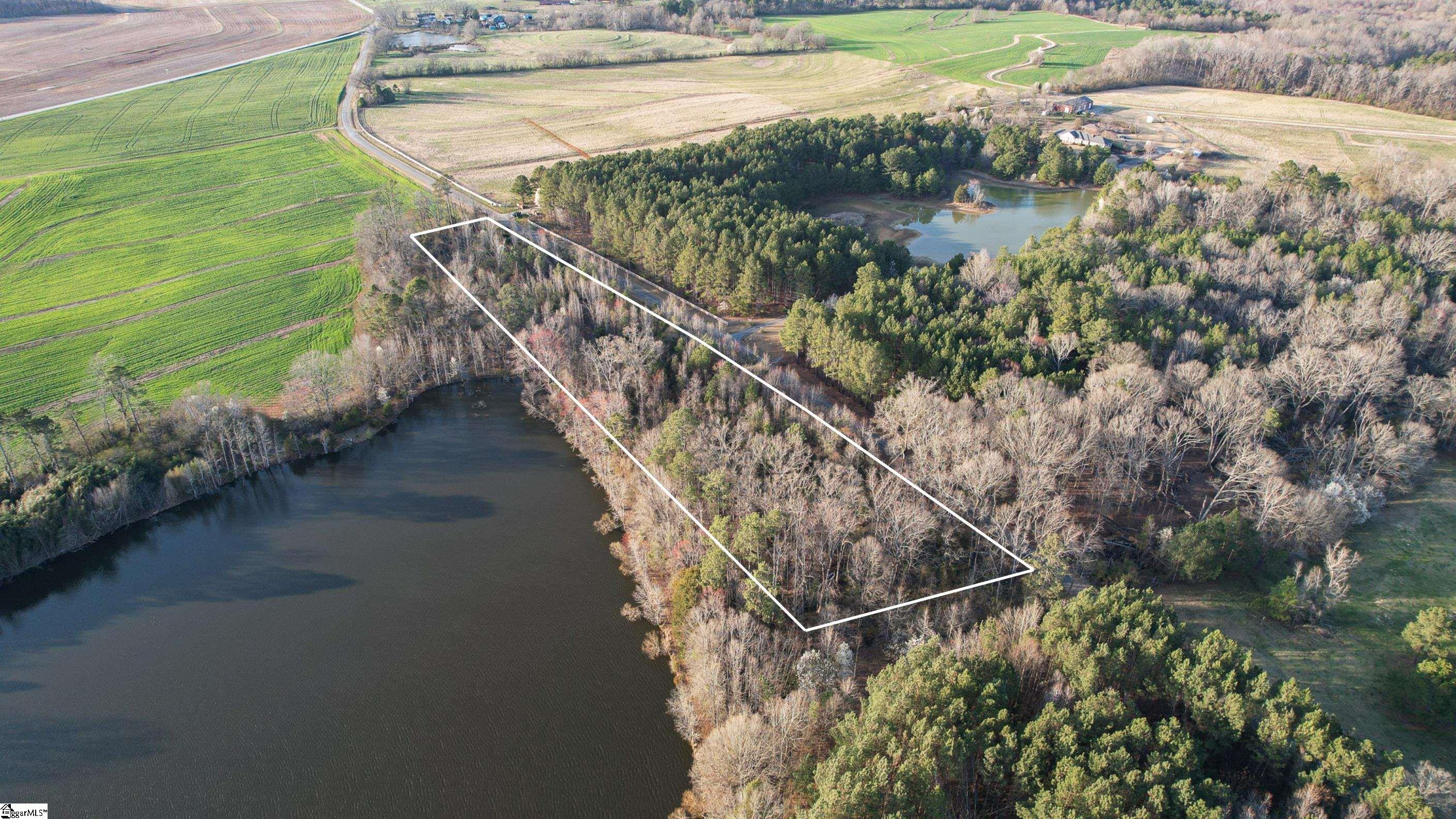24 Hobby Lane Kinards, SC 29355 - Photo 2 of 16