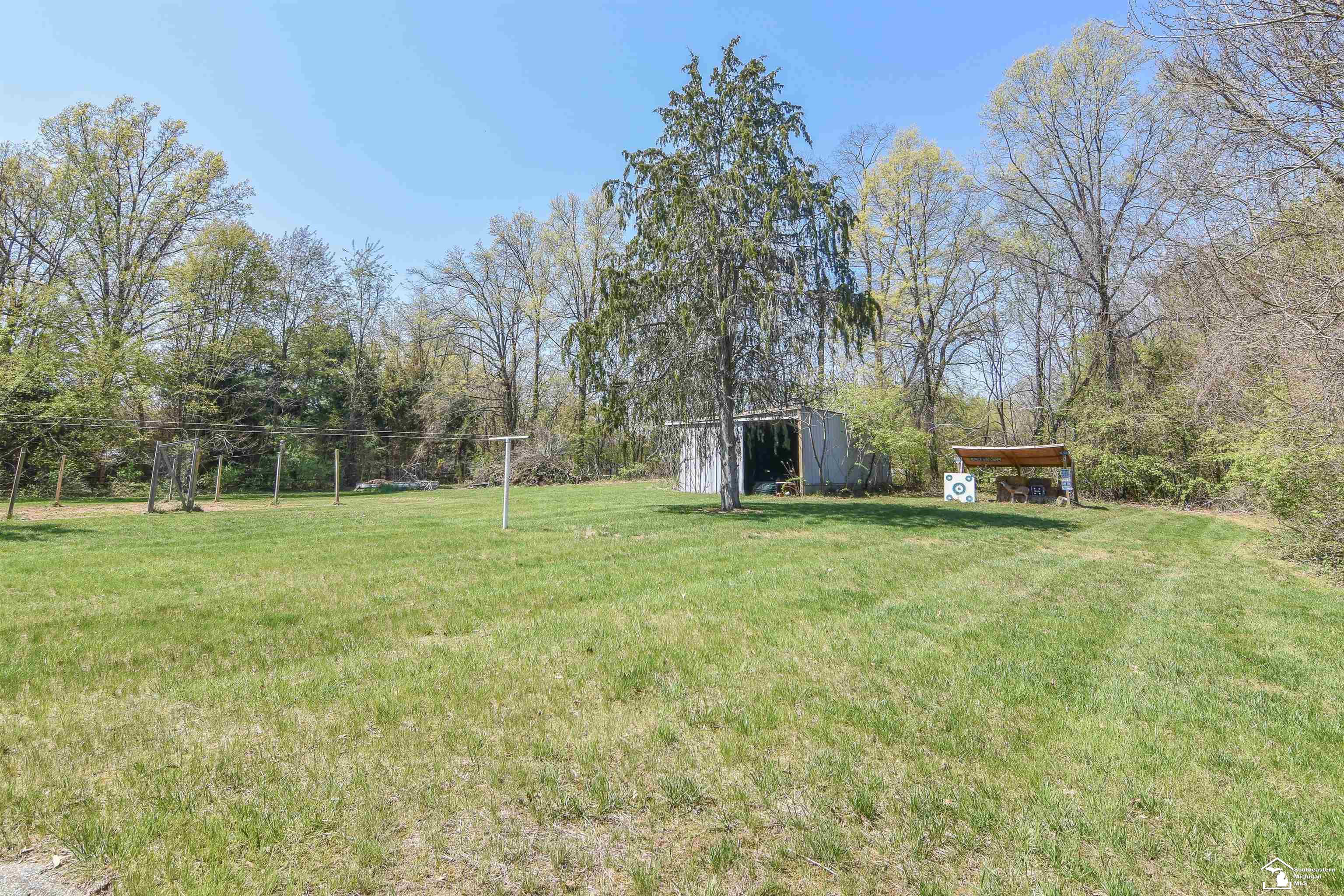 7953 Jackman Road Temperance, MI 48182 - Photo 29 of 55 50107961-28.JPG