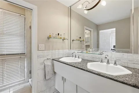 $399,000 | 4557 Walnut Street, Kansas City, MO 64111