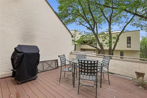 $399,000 | 4557 Walnut Street, Kansas City, MO 64111