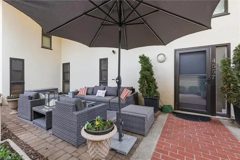 $399,000 | 4557 Walnut Street, Kansas City, MO 64111