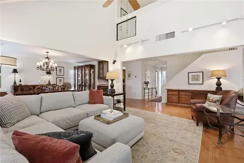 $399,000 | 4557 Walnut Street, Kansas City, MO 64111