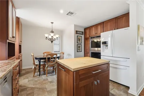 $399,000 | 4557 Walnut Street, Kansas City, MO 64111