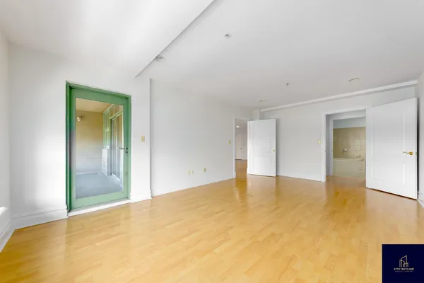 $835,000 | 19-19 24th Avenue, Unit L411 | Astoria