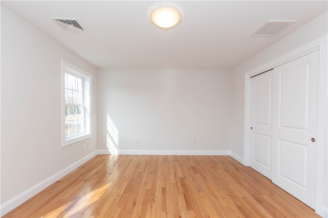 1331 Pippin Orchard Road Cranston, RI 02921 - Photo 19 of 27 Bedroom 1