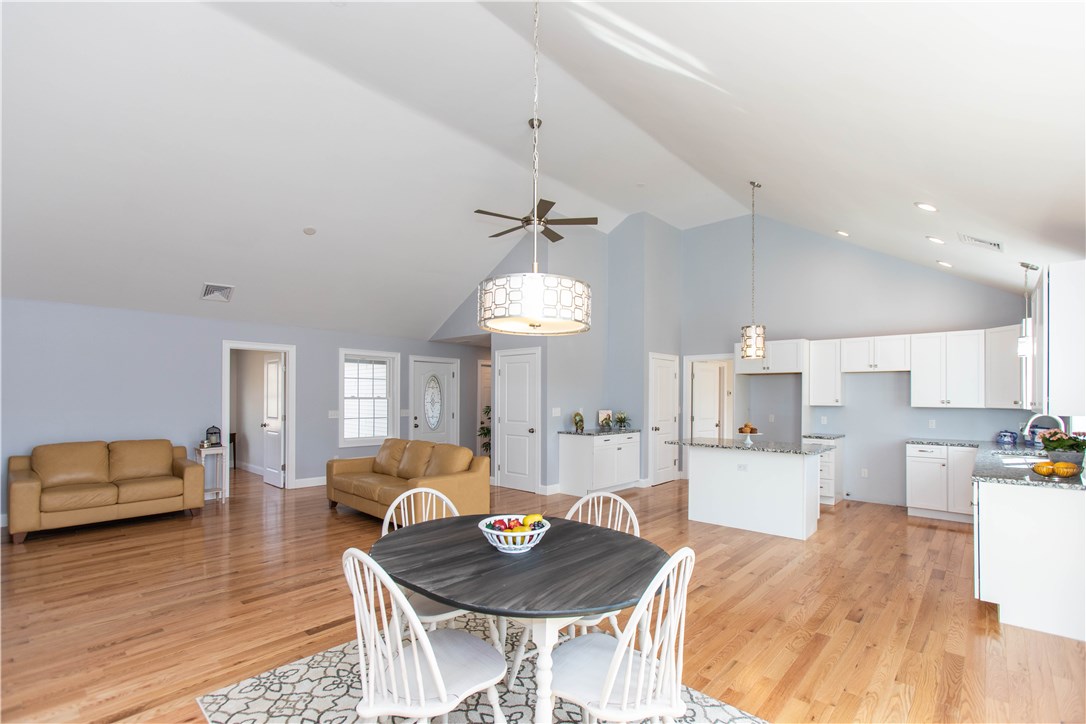 1331 Pippin Orchard Road Cranston, RI 02921 - Photo 7 of 27