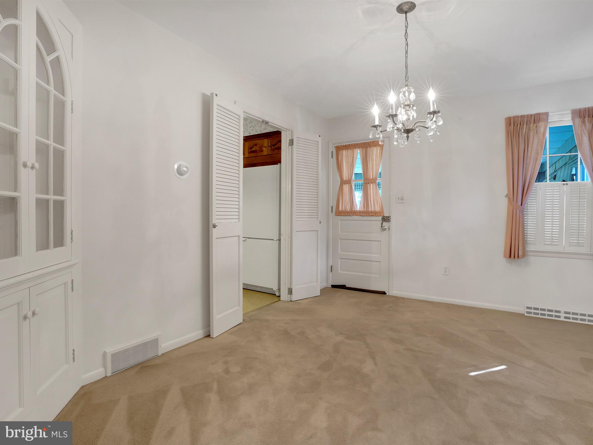 2456 Warwick Road York, PA 17408 - Photo 11 of 30 Gallery Image 11