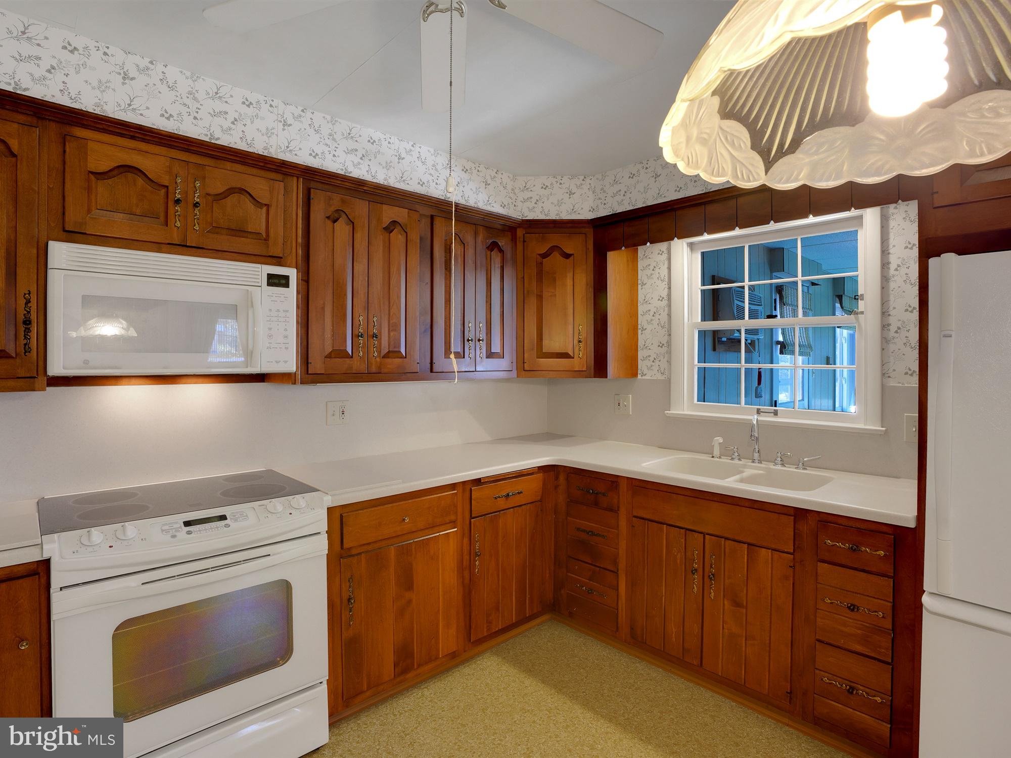 2456 Warwick Road York, PA 17408 - Photo 13 of 30 Gallery Image 13