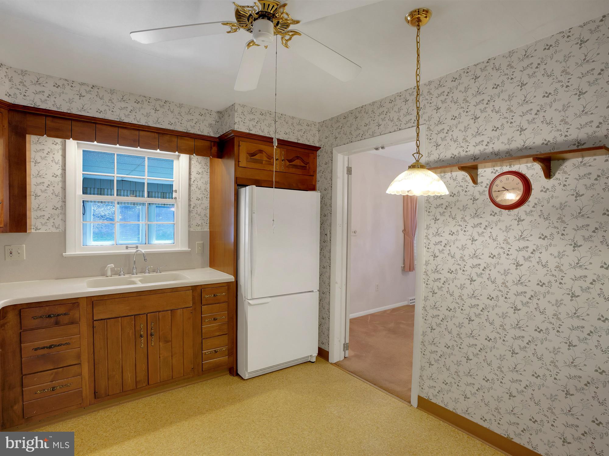 2456 Warwick Road York, PA 17408 - Photo 14 of 30 Gallery Image 14