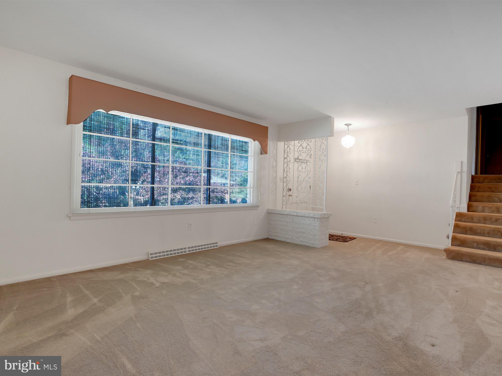 2456 Warwick Road York, PA 17408 - Photo 10 of 30 Gallery Image 10
