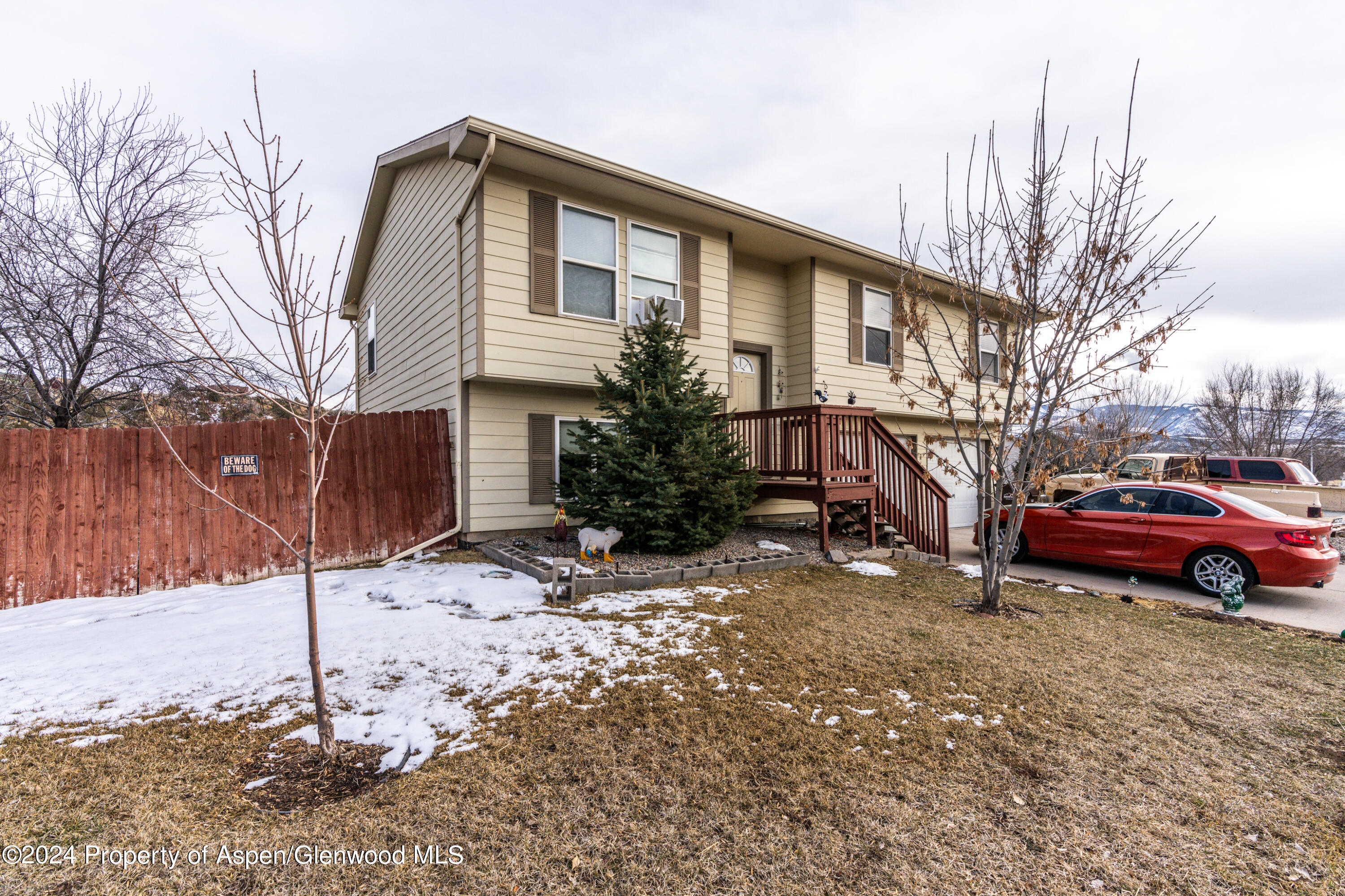 2020 Acacia Avenue Rifle, CO 81650 - Photo 2 of 22 DSC08927