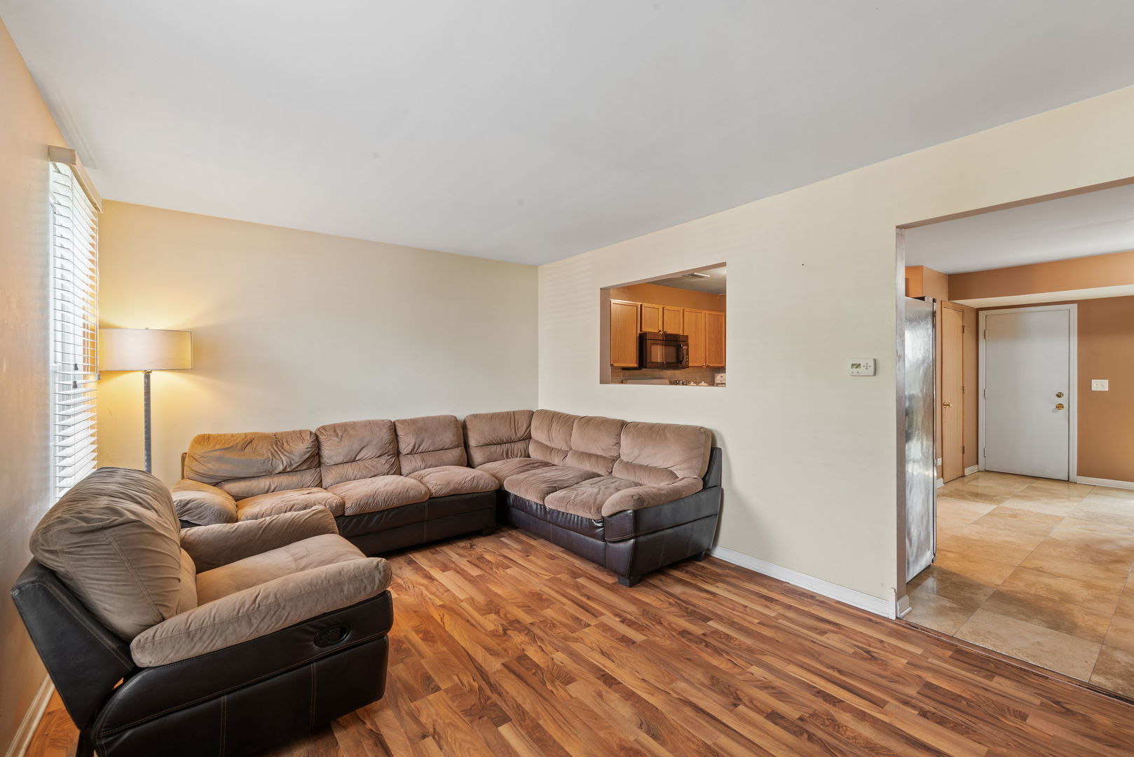 1645 Victoria Park Circle, Unit 1645 Aurora, IL 60504 - Photo 4 of 15