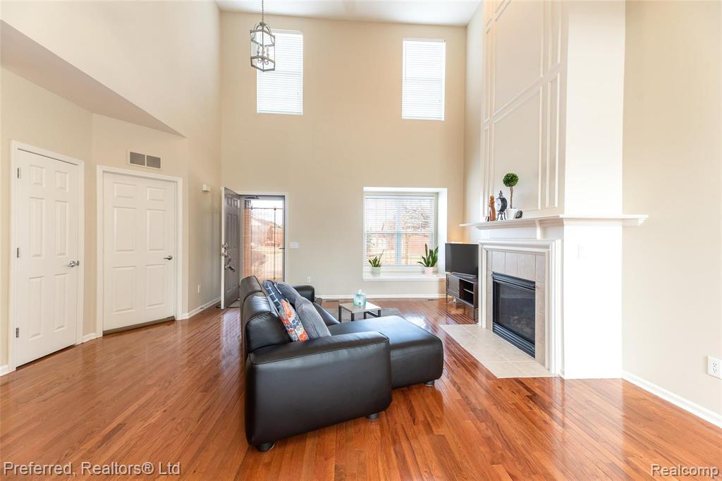 2051 Vanderbilt Road Canton, MI 48188 - Photo 3 of 34