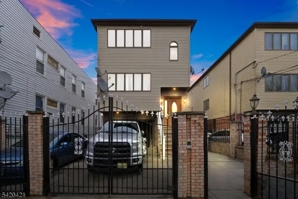 $849,888 | 595 North 5th Street, Newark, NJ 07107