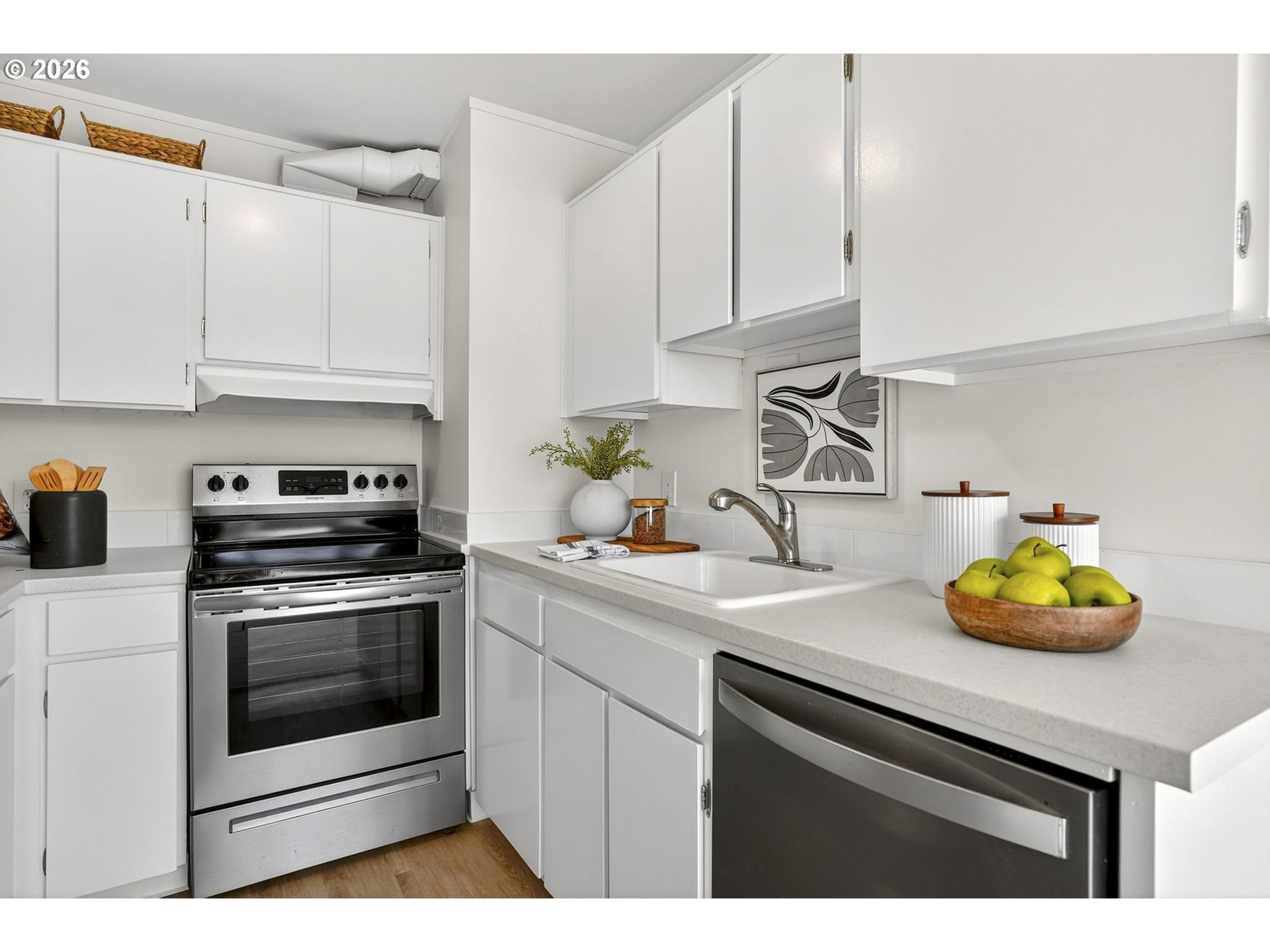 1220 Northeast 17th Avenue, Unit 4F Portland, OR 97232 - Photo 12 of 24 Kitchen