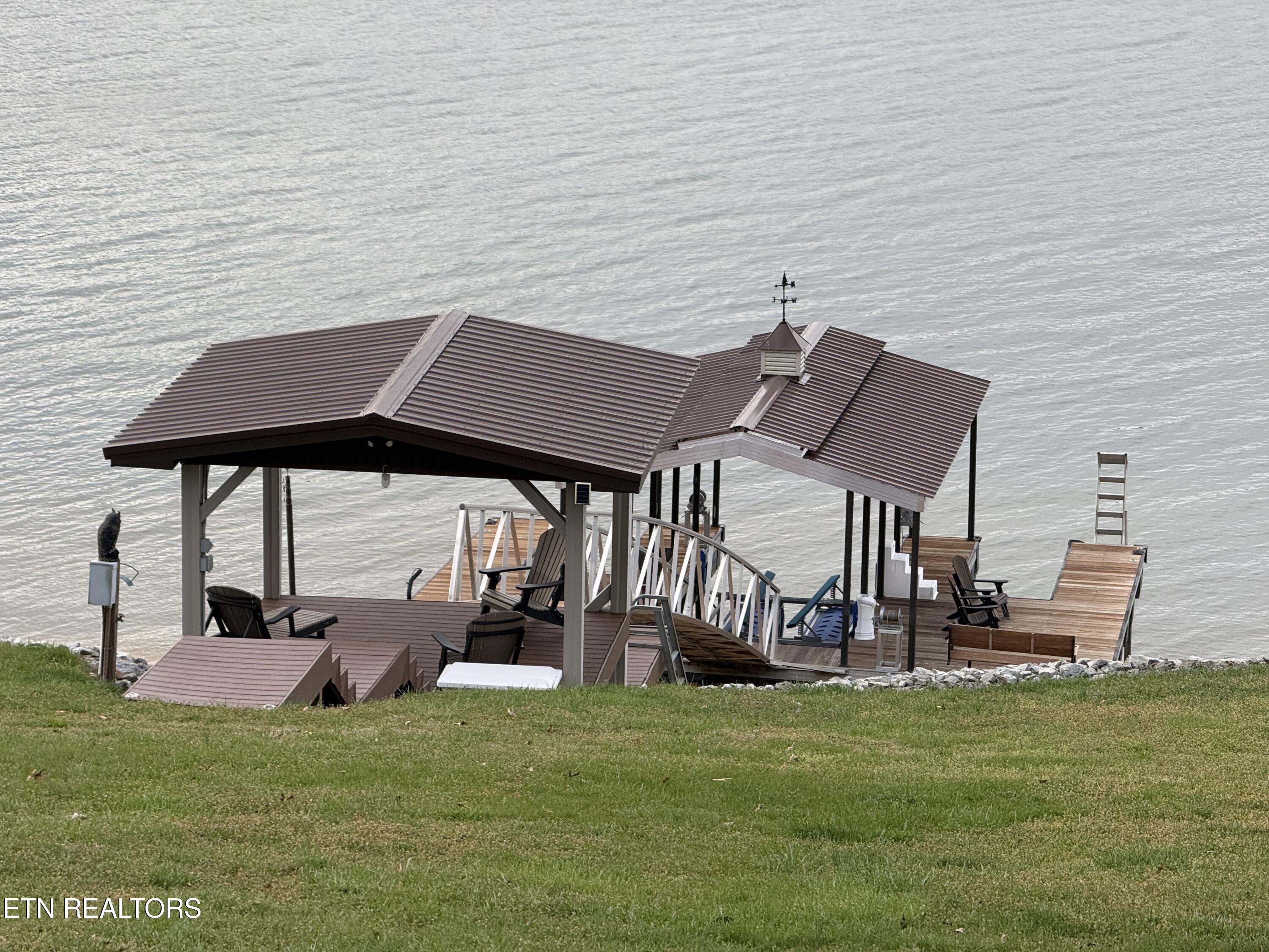 468 Trotline Road Dandridge, TN 37725 - Photo 2 of 18 416F7C0A-AED2-43D4-B9C1-A3751ABF1E2B