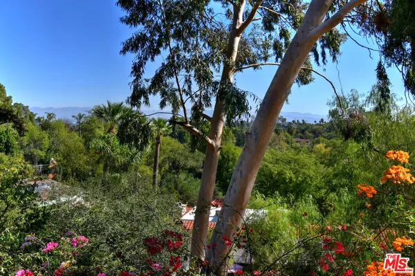 $2,595,000 | 20150 Delita Drive, Woodland Hills, CA 91364