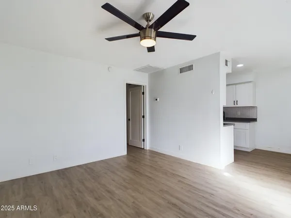 $1,250 | 3038 North 38th Street, Unit 4, Phoenix, AZ 85018