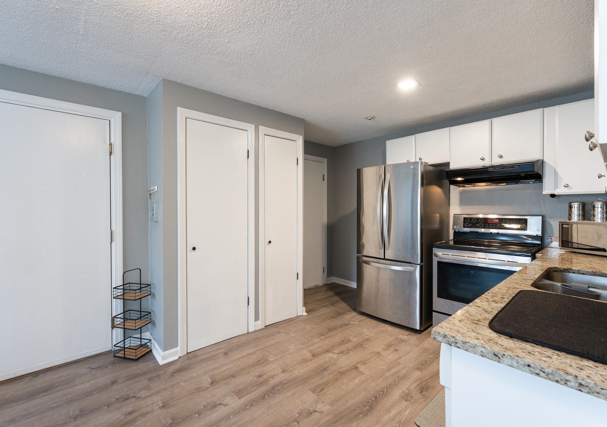 99 Cluff Crossing Road, Unit D6 Salem, NH 03079 - Photo 5 of 19 Gallery Image 5