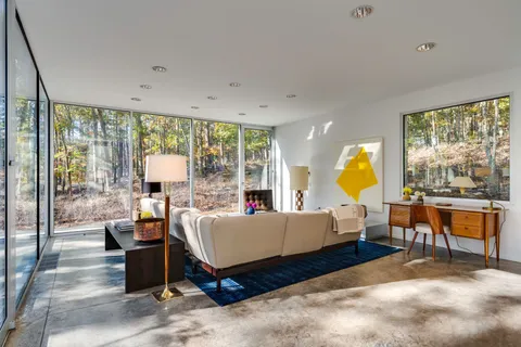 $3,995,000 | 986-988 Noyac Path, Water Mill, NY 11976