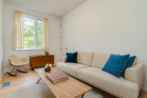 $3,995,000 | 986-988 Noyac Path, Water Mill, NY 11976