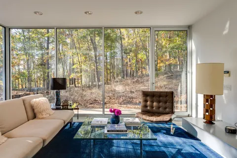 $3,995,000 | 986-988 Noyac Path, Water Mill, NY 11976