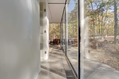 $3,995,000 | 986-988 Noyac Path, Water Mill, NY 11976