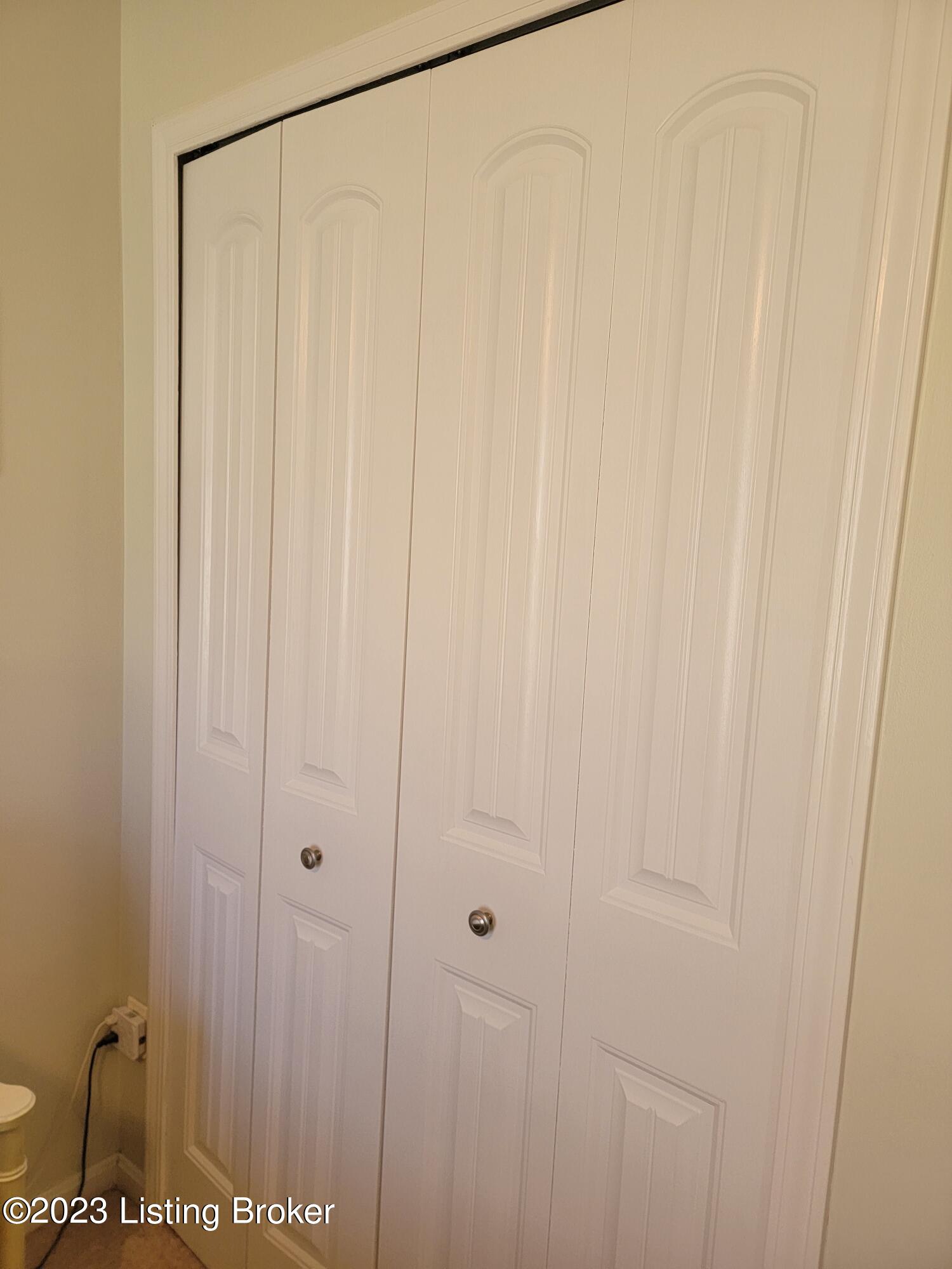 9014 Collingwood Road Louisville, KY 40299 - Photo 19 of 45 20230211_140556