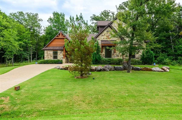 $495,000 | 365 Dublin Circle, Gordonville, TX 76245