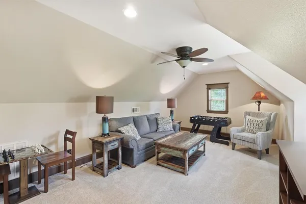 $495,000 | 365 Dublin Circle, Gordonville, TX 76245