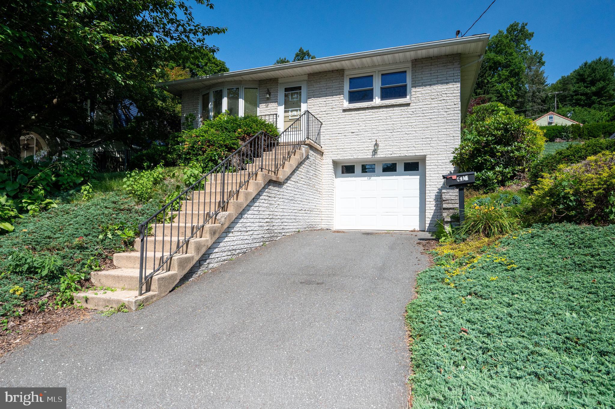 410 Friedensburg Road Reading, PA 19606 - Photo 2 of 38