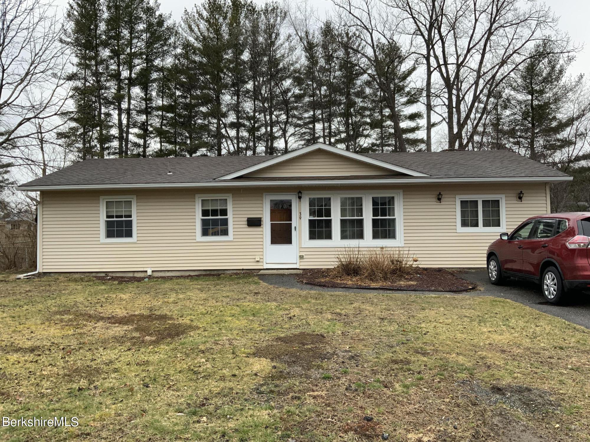 39 Bushey Road Pittsfield, MA 01201 - Photo 1 of 7 39 Bushey Rd