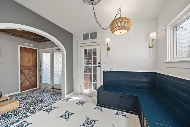 $374,900 | 445 South Ellis Street, Bensenville, IL 60106