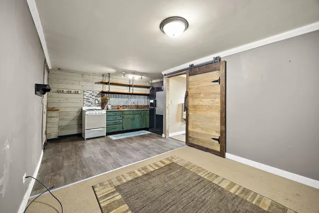 $374,900 | 445 South Ellis Street, Bensenville, IL 60106