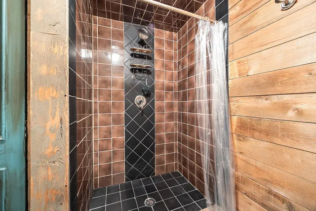 $374,900 | 445 South Ellis Street, Bensenville, IL 60106