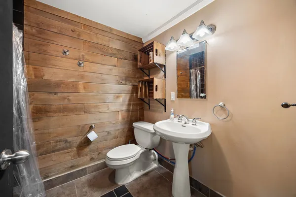 a view of backyard of a house