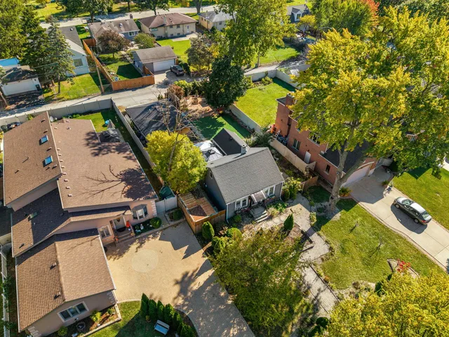 $374,900 | 445 South Ellis Street, Bensenville, IL 60106