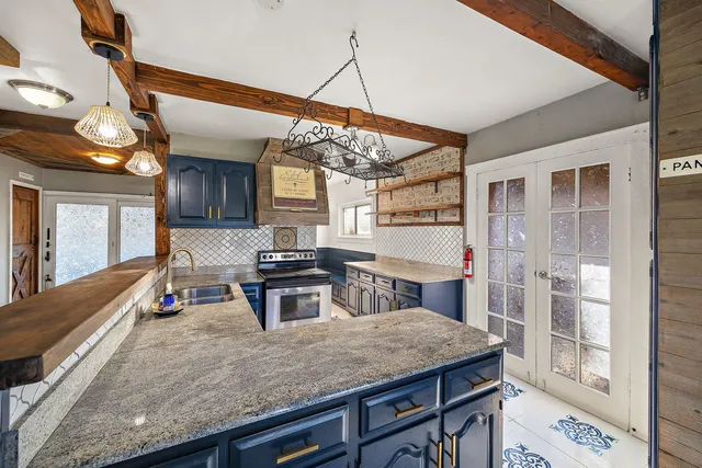 $374,900 | 445 South Ellis Street, Bensenville, IL 60106