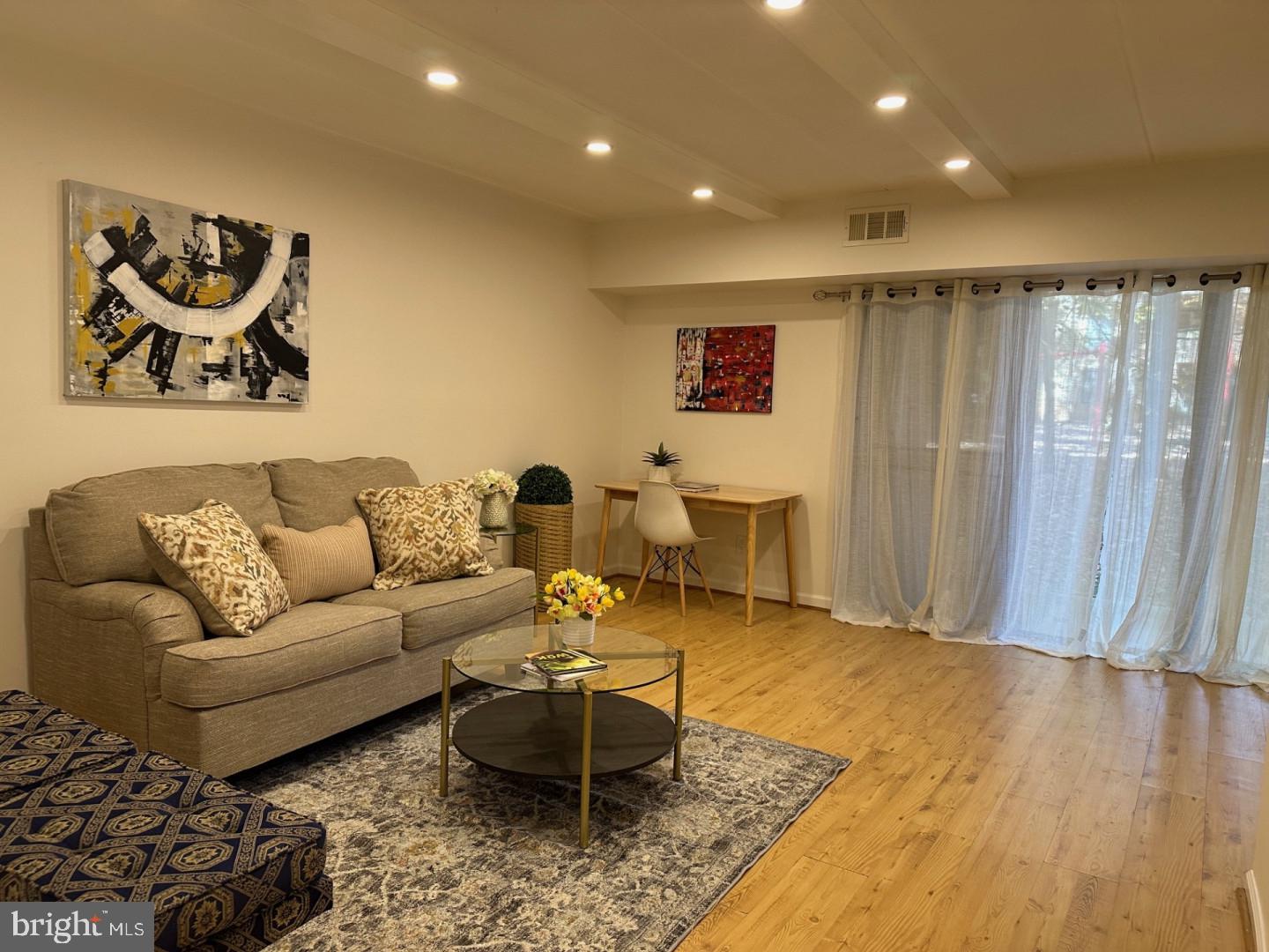 2328 Freetown Court, Unit 1B Reston, VA 20191 - Photo 4 of 18 Gallery Image 4
