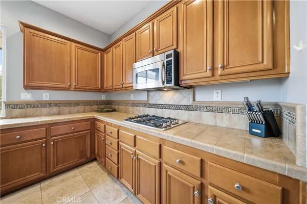 $998,000 | 28653 Crown Heights Court, Canyon Country, CA 91387