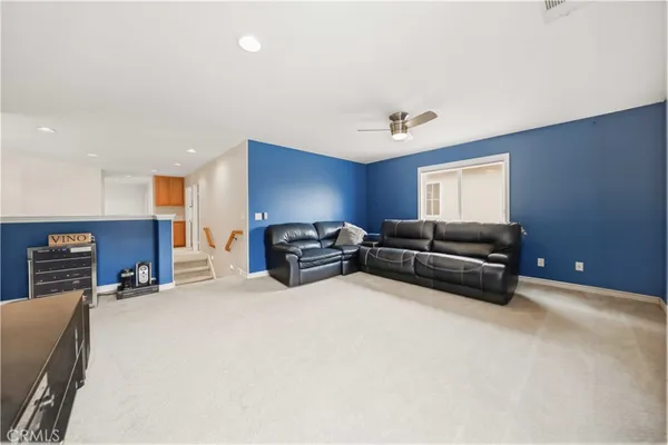 $998,000 | 28653 Crown Heights Court, Canyon Country, CA 91387