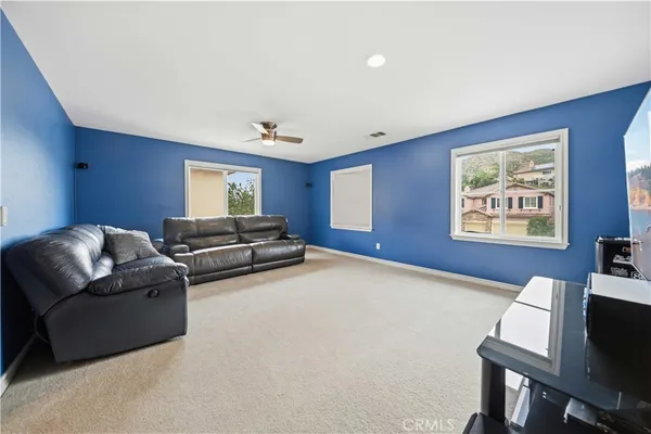 $998,000 | 28653 Crown Heights Court, Canyon Country, CA 91387