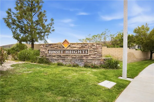$998,000 | 28653 Crown Heights Court, Canyon Country, CA 91387
