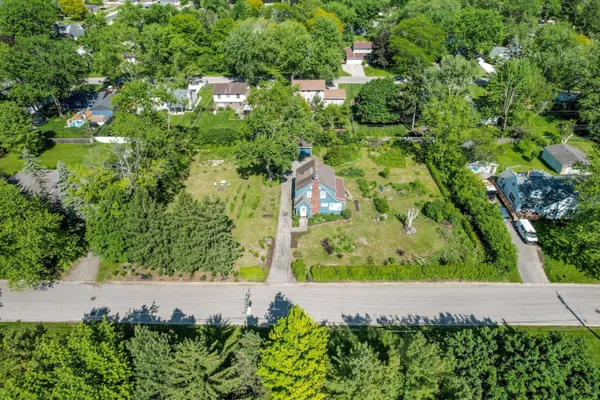 $450,000 | 2861 Crystal Drive, Ann Arbor, MI 48108