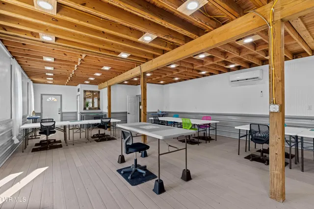 $2,499,900 | 6600 Fish Hatchery Road, Russellville, TN 37860