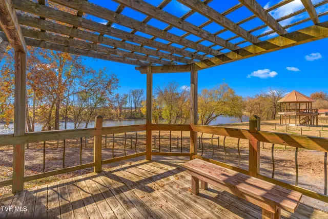 $2,499,900 | 6600 Fish Hatchery Road, Russellville, TN 37860